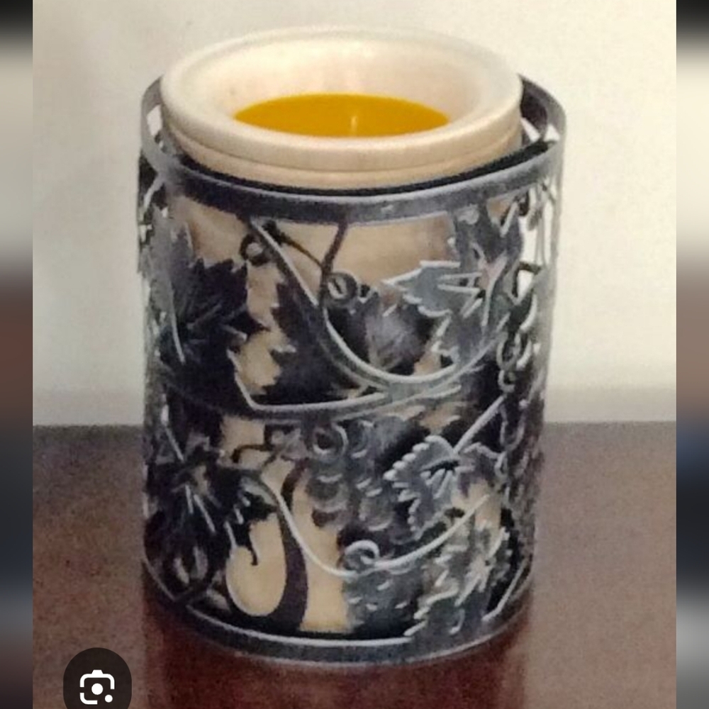 Retired Scentsy Tuscan Grape Vine Metal Candle Warmer Cage Tuscan Italy Wine